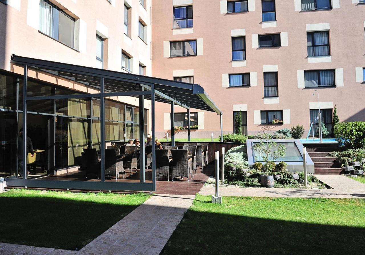 Melrose Apartments Pressburg Exterior foto